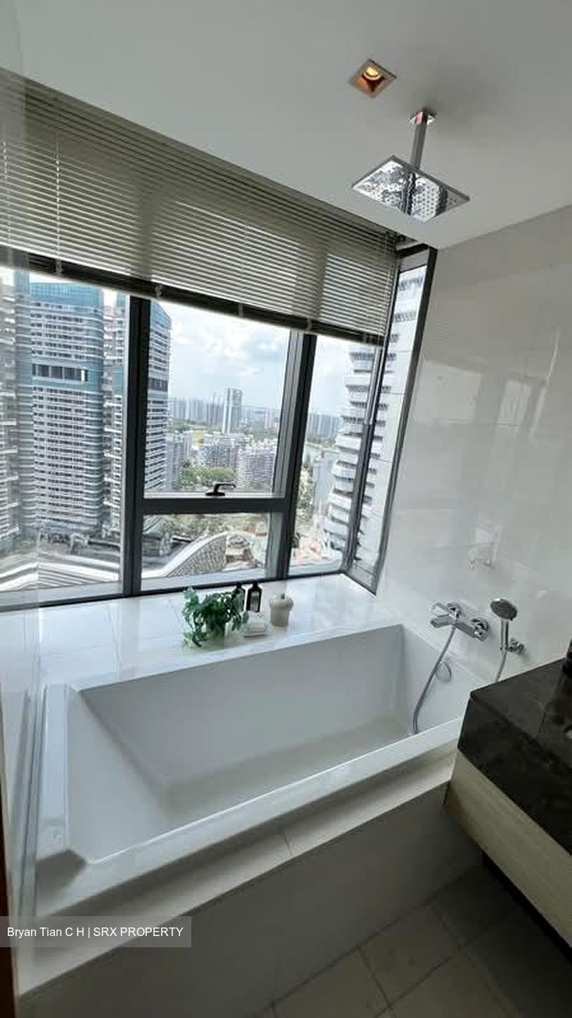 Concourse Skyline (D7), Apartment #557624361